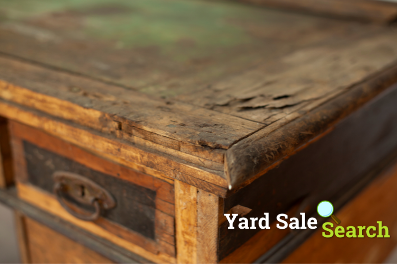 garage sale tips and tricks, how to refurbish an old wood table found at a garage sale, Refurbish An Old Wood Table Found At A Garage Sale, Ways to Refurbish An Old Wood Table Found At A Garage Sale, yard sale tips and tricks, yard sale tips, garage sale tips